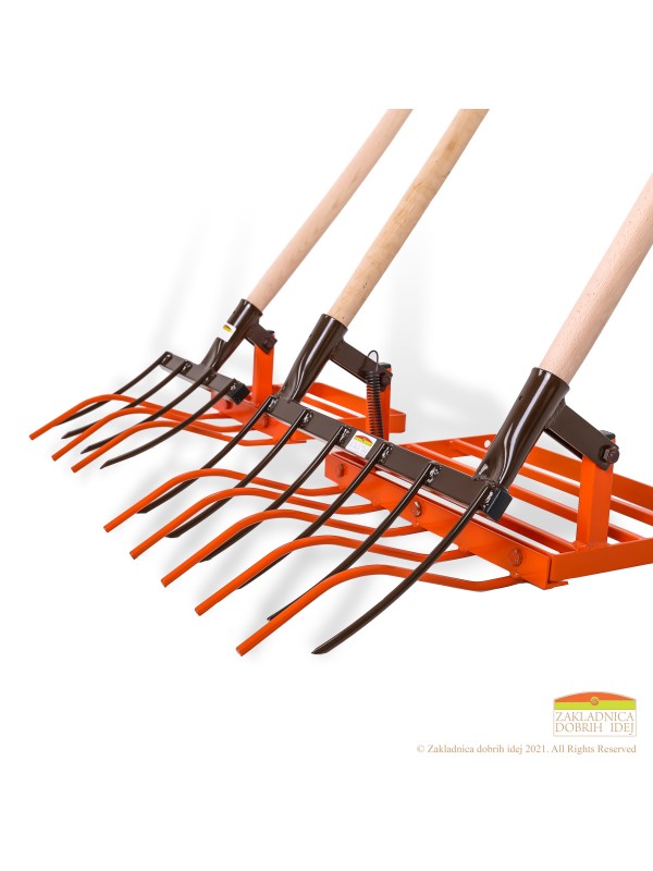 Innowacyjne widły do napowietrzania i uprawy roli 50